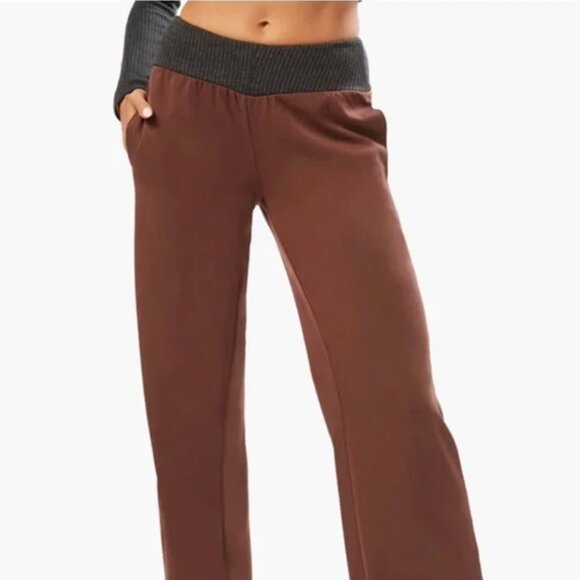 NWT WeWoreWhat - Low Rise Suiting Twill V Pant Ribbed - Cacao/Black - SZ Medium